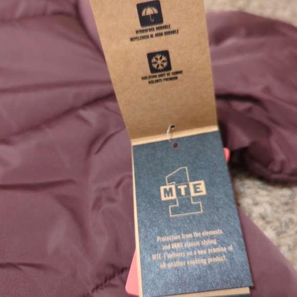 SOLD Vans Medium Burgundy Jacket - Picture 5 of 5